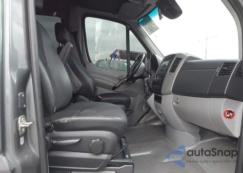 2016 Mercedes-Benz Sprinter 2500 High Roof из США, поврежденный, VIN WD3PE8CD3GP223755